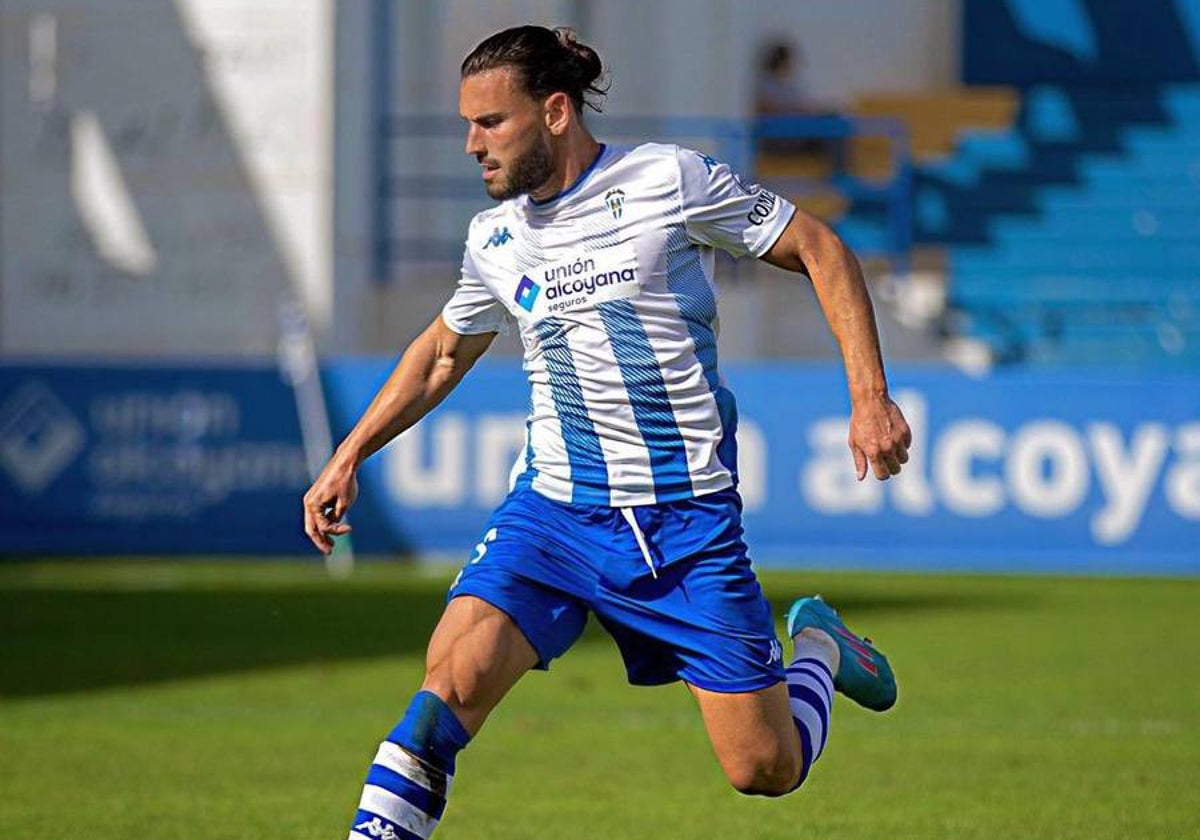 Rubén Lobato dota de experiencia al carril izquierdo del Sestao River